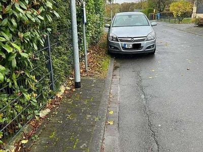 Gebraucht Opel Astra Edition 116 PS (85 kW) 2009 Limousine