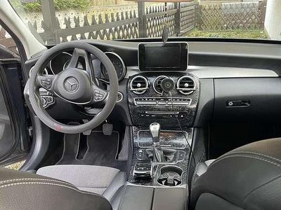 Gebraucht Mercedes C200 Avantgarde 184 PS (135 kW) 2015 Limousine