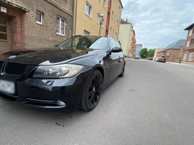 Gebraucht BMW 330 231 PS (169 kW) 2006 Schwarz Kombi