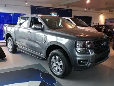 Neu Ford Ranger XLT 170 PS (125 kW) 2026 Grau Pickup