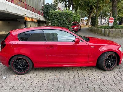 Gebraucht BMW 114 Performance 122 PS (89 kW) 2009 Rot Kleinwagen