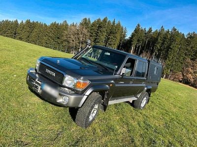 Gebraucht Toyota Land Cruiser 271 PS (199 kW) 2021 Grau SUV