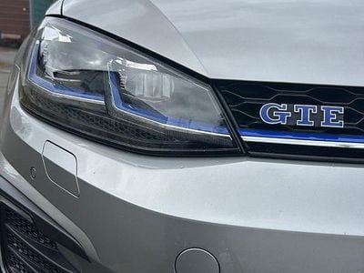 Gebraucht VW Golf VII GTE 204 PS (150 kW) 2019 Grau Limousine