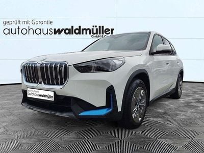 Gebraucht BMW iX1 Performance 200 kW (272 PS) 2023 Weiß SUV