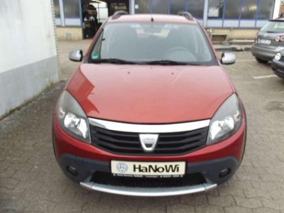Gebraucht Dacia Sandero Stepway 87 PS (63 kW) 2010 Rot Limousine