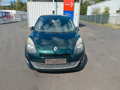 Gebraucht Renault Scénic III Luxe 160 PS (117 kW) 2010 Grün Van / Kleinbus