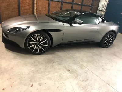 Second-hand Aston Martin DB11 510 CP (375 kW) 2020 Gri