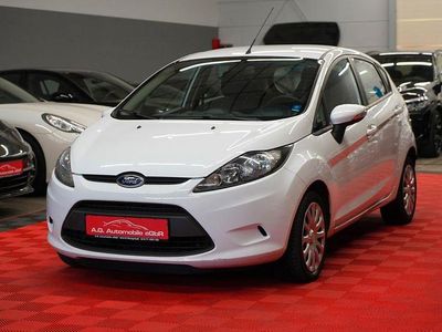 Gebraucht Ford Fiesta Trend 60 PS (44 kW) 2012 Weiß Kleinwagen