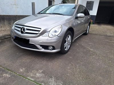Mercedes R320