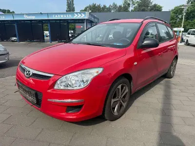 Gebraucht Hyundai i30 Classic 90 PS (66 kW) 2008 Rot Kombi