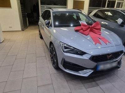 Second-hand Cupra Leon 245 CP (180 kW) 2021 Argintiu Break