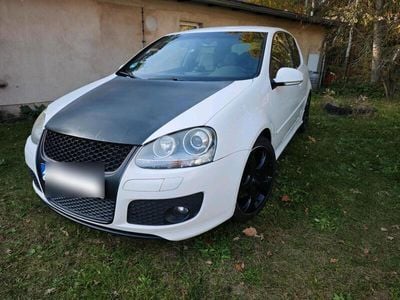 VW Golf V