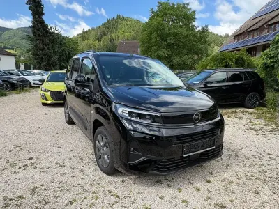 Neu Opel Combo Life 110 PS (80 kW) 2026 Schwarz Van / Kleinbus