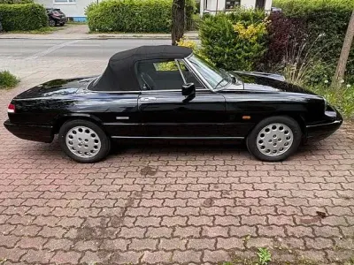 Gebraucht Alfa Romeo Spider 120 PS (88 kW) 1992 Schwarz Cabrio