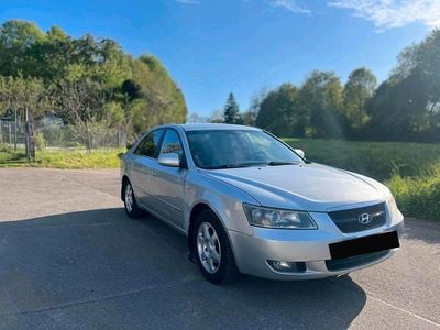 Usado Hyundai Sonata 161 HP (118 kW) 2007 Cinzento Sedan