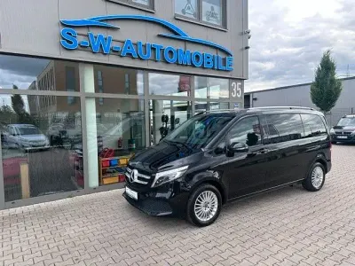 Gebraucht Mercedes V220 Edition 163 PS (119 kW) 2022 Obsidianschwarz Van / Kleinbus