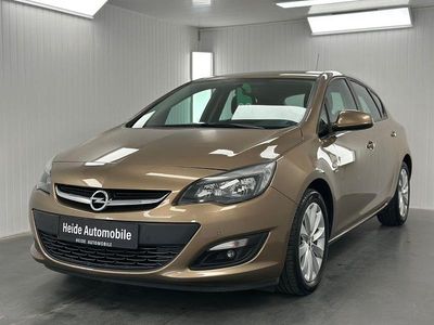 Używany Opel Astra Active 140 KM (102 kW) 2014 Beżowy Sedan/Limuzyna