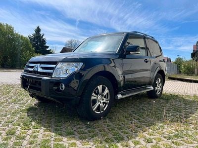 Second-hand Mitsubishi Pajero 247 CP (181 kW) 2007 Negru SUV
