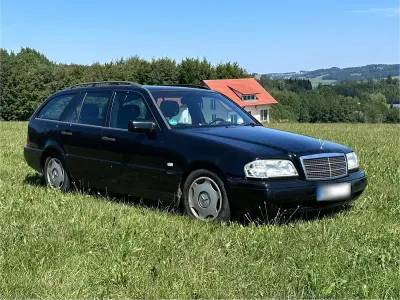 Gebraucht Mercedes C200 136 PS (100 kW) 1996 Schwarz Kombi
