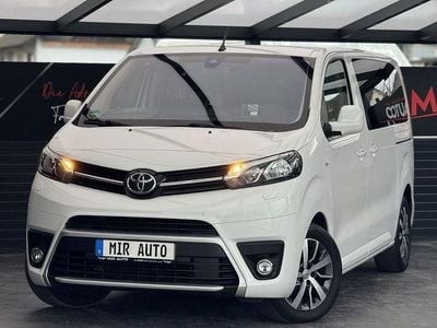 Weiß Gebraucht 2019 Toyota Proace Verso Team Kombi | 31.900 € (Etwas zu teuer)