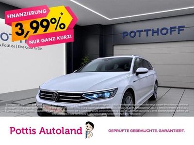 Weiss Gebraucht 2023 VW Passat Elegance Kombi | 27.221 € (Teuer)
