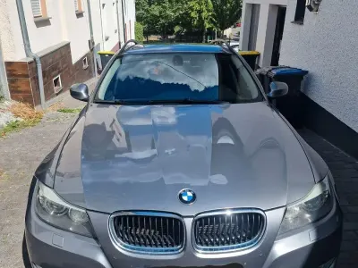 Gebraucht BMW 320 177 PS (130 kW) 2009 Grau Kombi