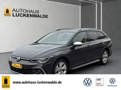 Second-hand VW Golf VIII 200 CP (147 kW) 2024 Gri Break