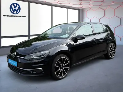 Second-hand VW Golf VII Join 116 CP (85 kW) 2018 Negru Berlinǎ
