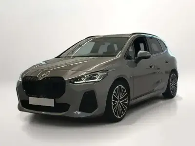 Gebraucht BMW 218 M Sport 136 PS (100 kW) 2025 Skyscraper grau Coupé