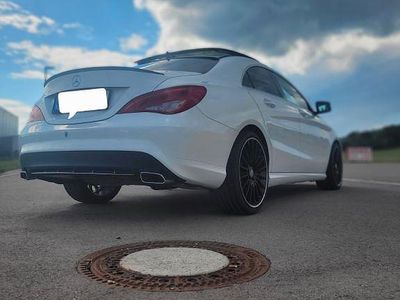 Mercedes CLA250