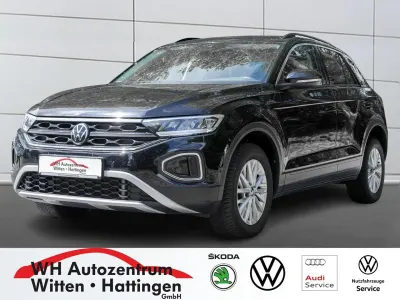Gebraucht VW T-Roc Life 150 PS (110 kW) 2022 Deep black perleffekt SUV