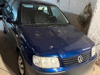 Blau Gebraucht 1999 VW Polo Kleinwagen | 1.850 € (Teuer)