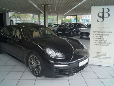 Gebraucht Porsche Panamera Diesel 300 PS (220 kW) 2015 Tiefschwarzmetallic Kleinwagen