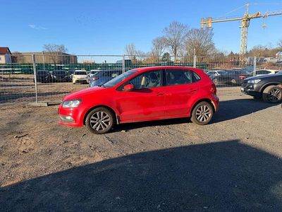Gebraucht VW Polo Comfortline 90 PS (66 kW) 2015 Rot Limousine