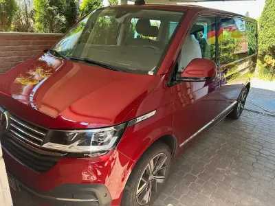 Gebraucht VW Multivan Highline 199 PS (146 kW) 2020 Rot Van / Kleinbus