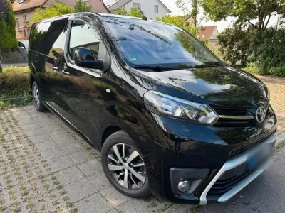 Gebraucht Toyota Proace Verso Team 150 PS (110 kW) 2018 Schwarz Kombi