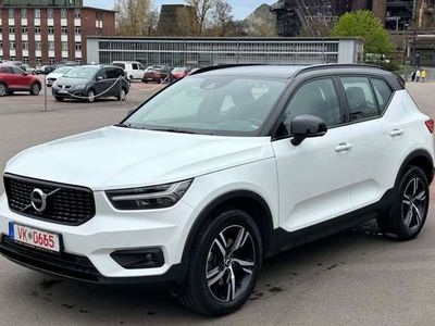 gebraucht Volvo XC40 *R Design*AWD*LEDER*KAMERA*LED*NAVI*STZHZG*