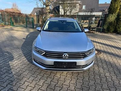 Gebraucht VW Passat Comfortline 150 PS (110 kW) 2019 Silber Kombi