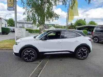 Gebraucht Opel Mokka-e Ultimate 100 kW (136 PS) 2022 Weiß SUV