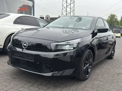 Używany Opel Corsa Basis 75 KM (55 kW) 2023 Czarny Hatchback