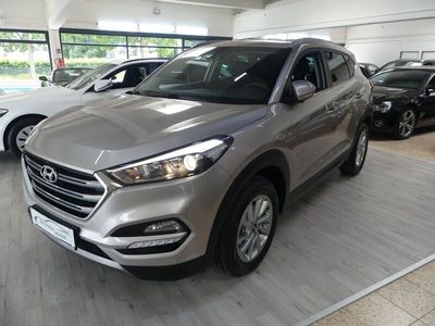 gebraucht Hyundai Tucson Blue 1.7 CRDI Style*Navi*Kamera*17"Alu*