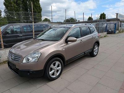 Nissan Qashqai +2