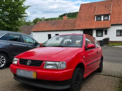 Gebraucht VW Polo 50 PS (36 kW) 1998 Rot Kleinwagen