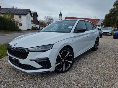 Weiß Gebraucht 2024 Skoda Scala Monte Carlo Kleinwagen | 28.990 € (Teuer)