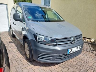 Grau Gebraucht 2016 VW Caddy Van / Kleinbus | 11.900 € (Fairer Preis)