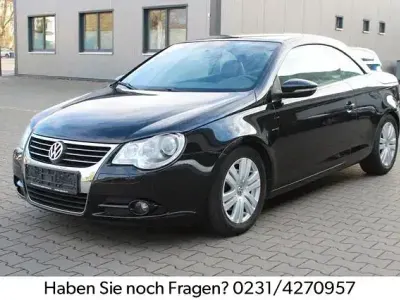 Gebraucht VW Eos Edition 122 PS (89 kW) 2009 Deep black perleffekt Cabrio