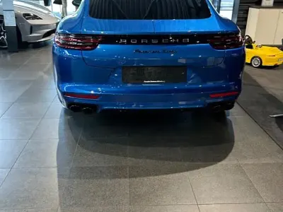 Gebraucht Porsche Panamera Turbo 549 PS (403 kW) 2017 Blau Limousine