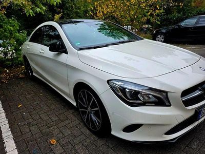 Usata Mercedes CLA180 Urban 122 CV (89 kW) 2017 Bianco Berlina