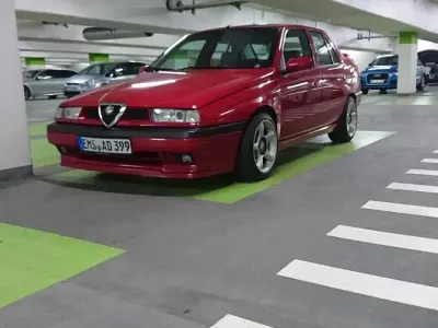 Gebraucht Alfa Romeo 155 150 PS (110 kW) 1997 Rot Limousine