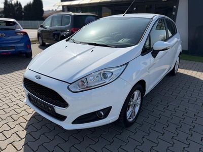 Usata Ford Fiesta 101 CV (74 kW) 2016 Bianco Utilitaria